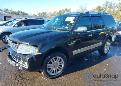 2014 Lincoln Navigator z USA, uszkodzony, nr VIN 5LMJJ2J56EEL02788